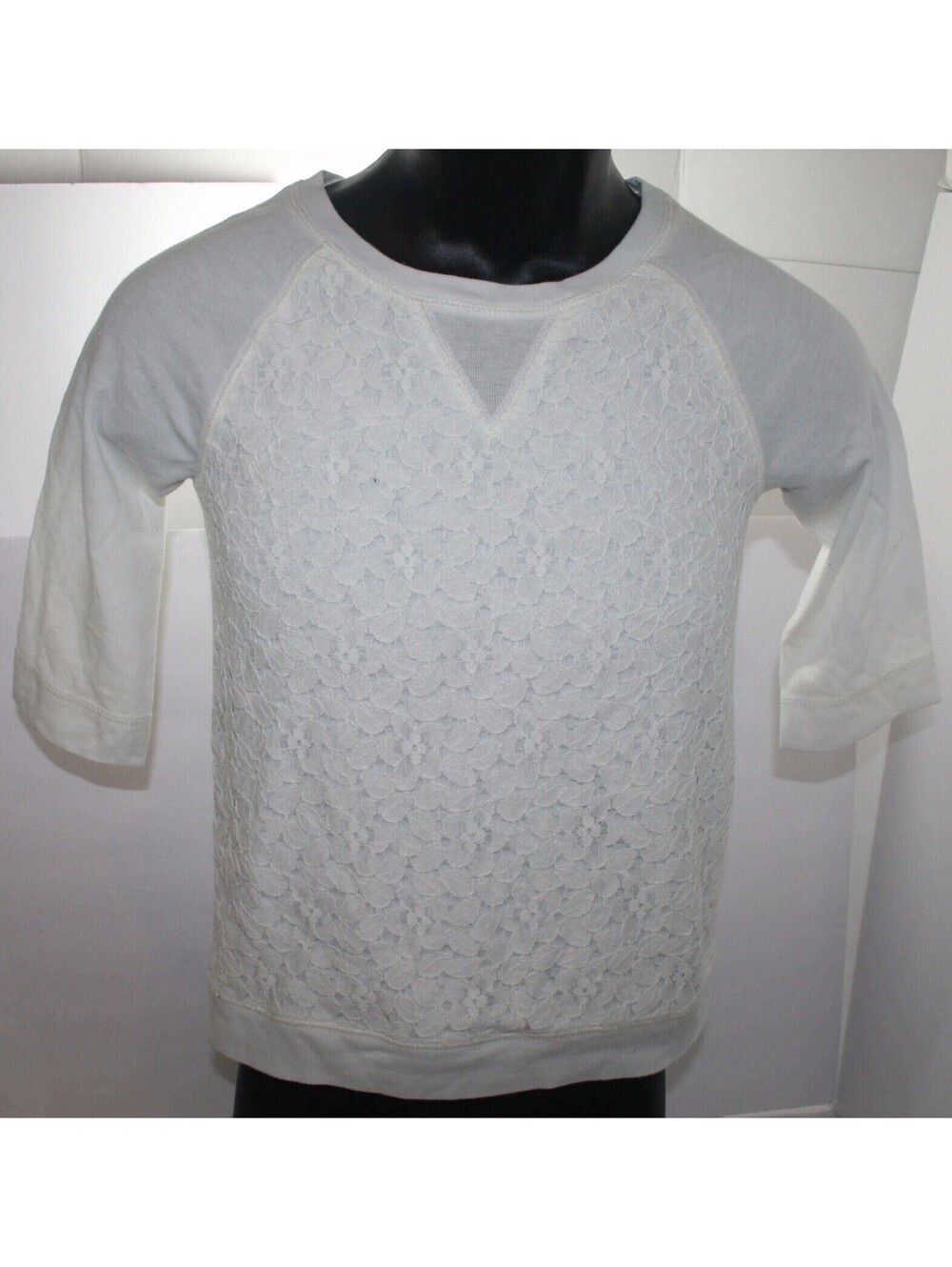 Red Camel White Floral Lace 3/4 Sleeves Crew Neck Shirt Youth Girls Size Medium